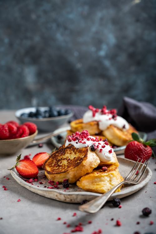 Pohane šnite z jagodičevjem